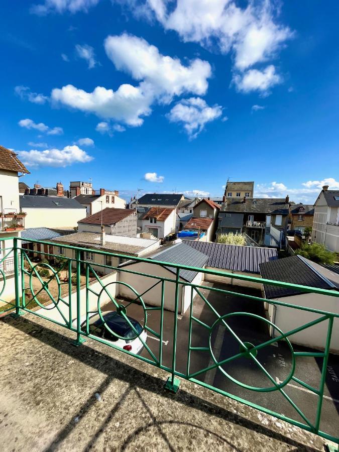 Salm, Coquet Studio Avec Balcon Ouistreham Buitenkant foto