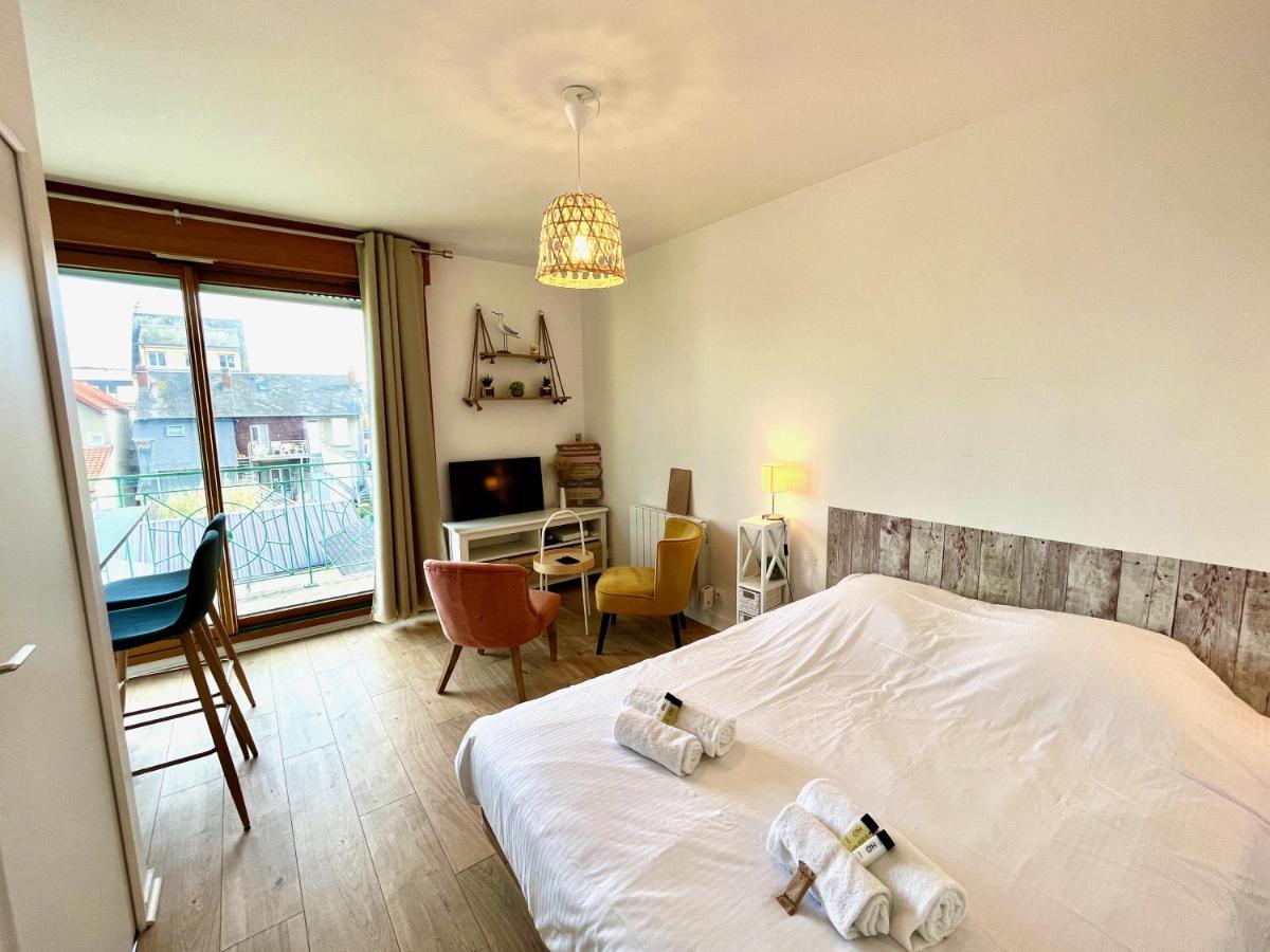 Salm, Coquet Studio Avec Balcon Ouistreham Buitenkant foto