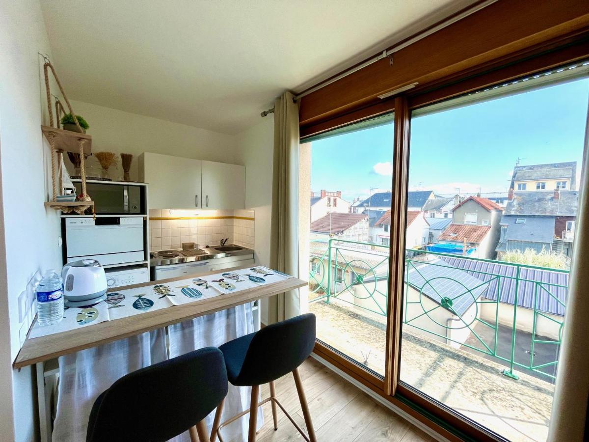 Salm, Coquet Studio Avec Balcon Ouistreham Buitenkant foto