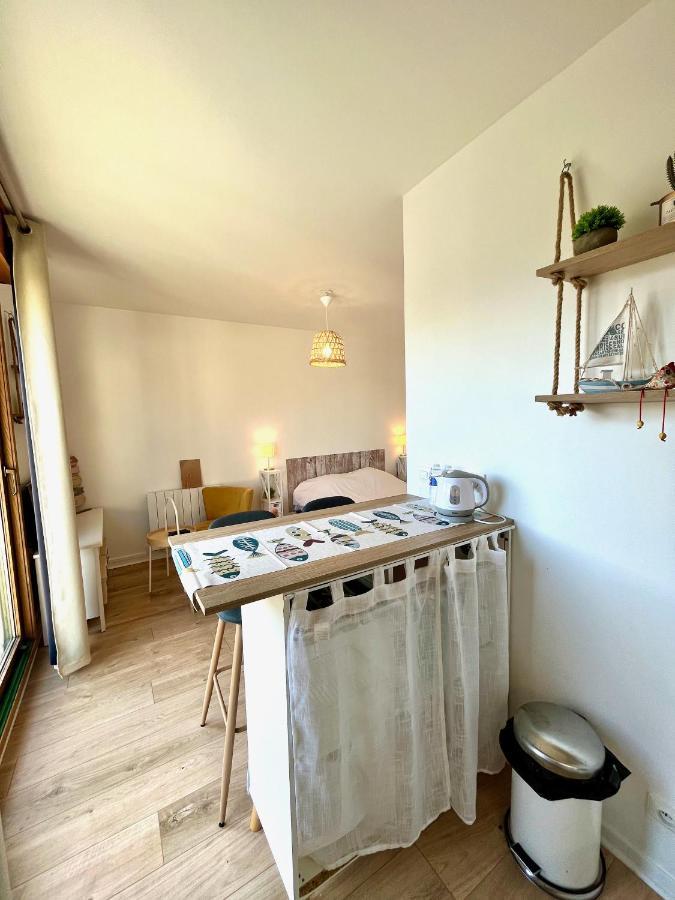 Salm, Coquet Studio Avec Balcon Ouistreham Buitenkant foto